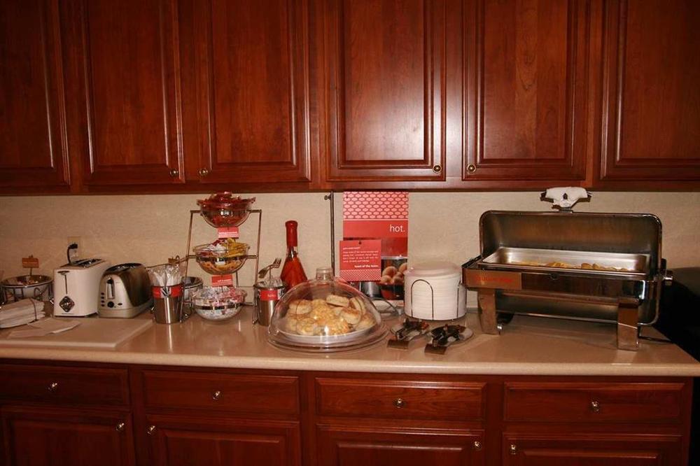 Hampton Hotel 3*